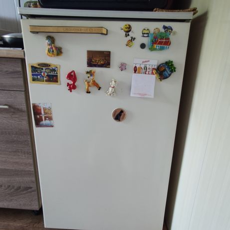 Продам рабочий холодильник Смоленск