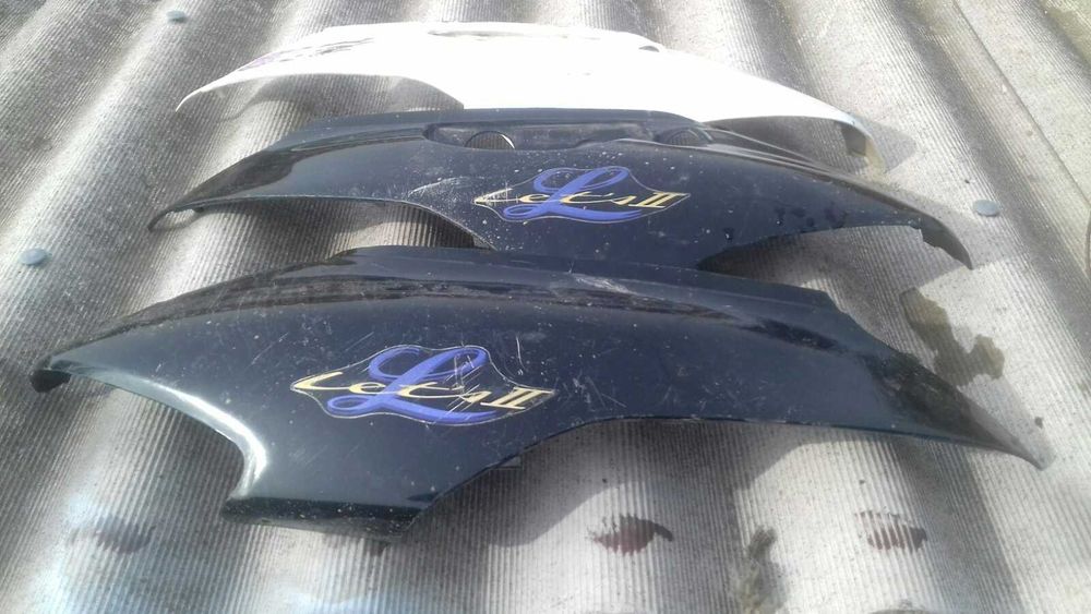 Продам боковой пластик на сузуки летс 1,2,3