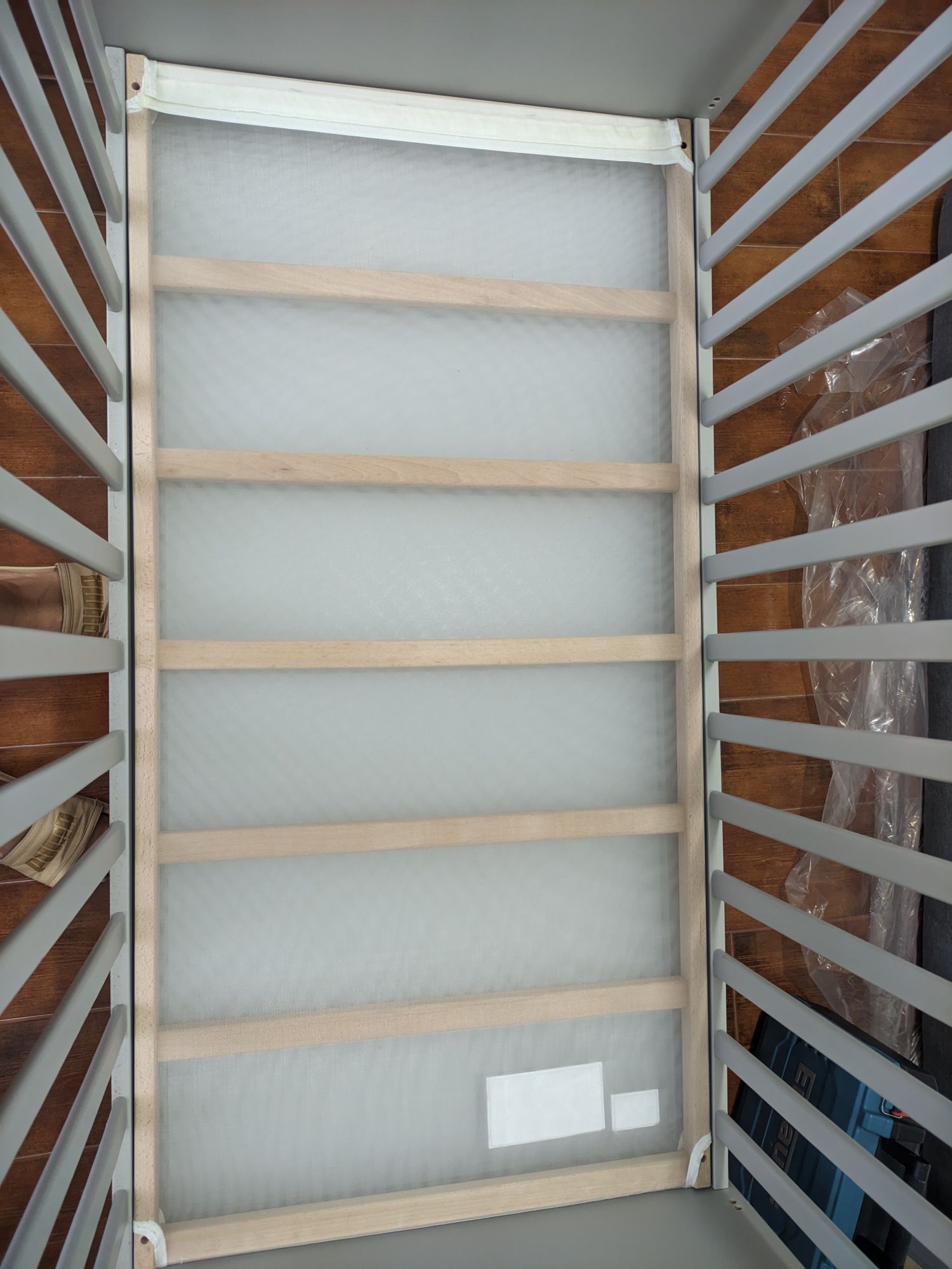 Berço com gavetas IKEA nunca usado