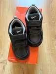 NIKE adidasy buty dziecięce na rzepy rozmiar 25, czarne, używane