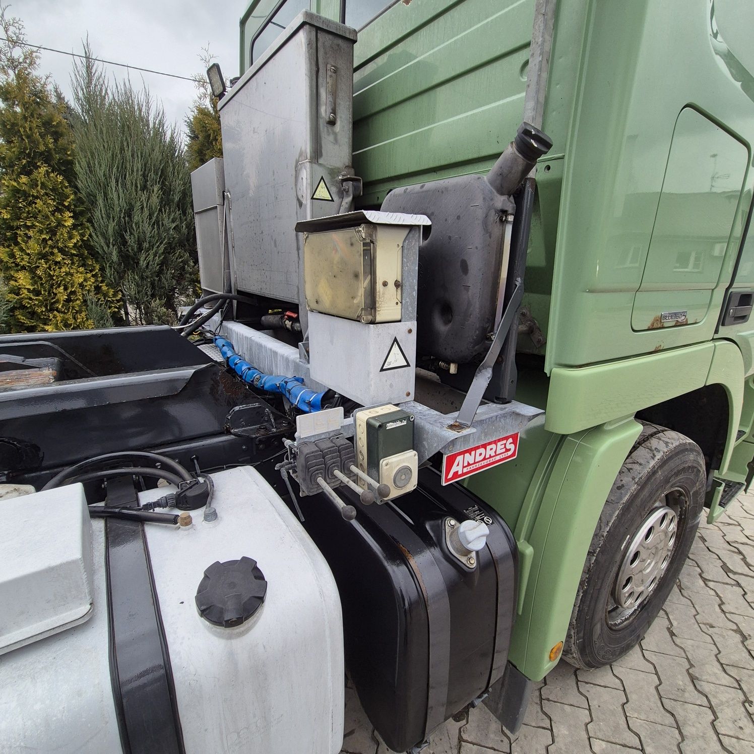 Mercedes Actros 3244 Hakowiec Hak Kontener
