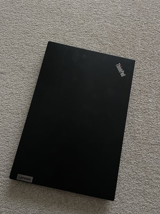Lenovo Thinkpad P15v i7