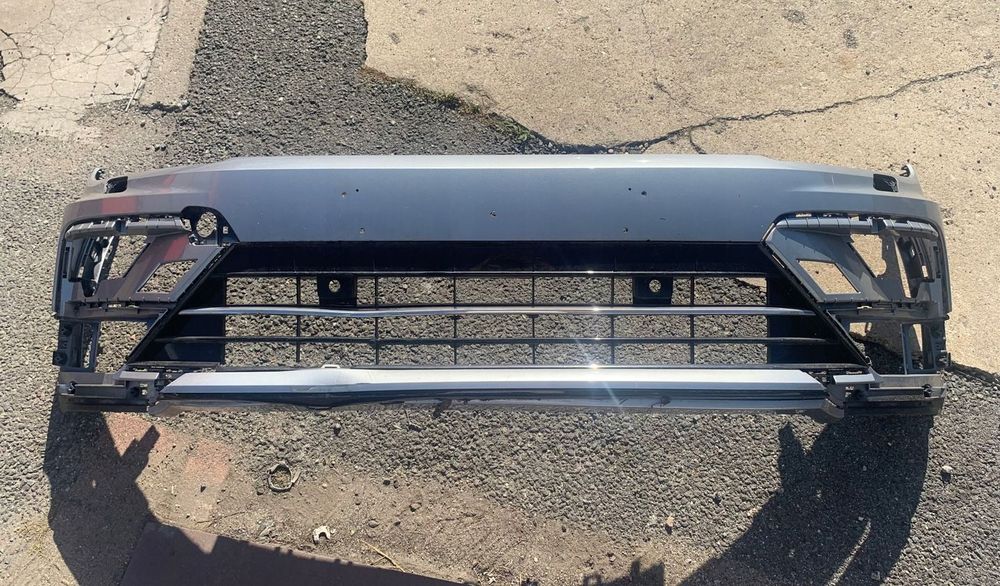 ZDERZAK VW TIGUAN II R-LINE LIFT 5NA PRZÓD NR M338