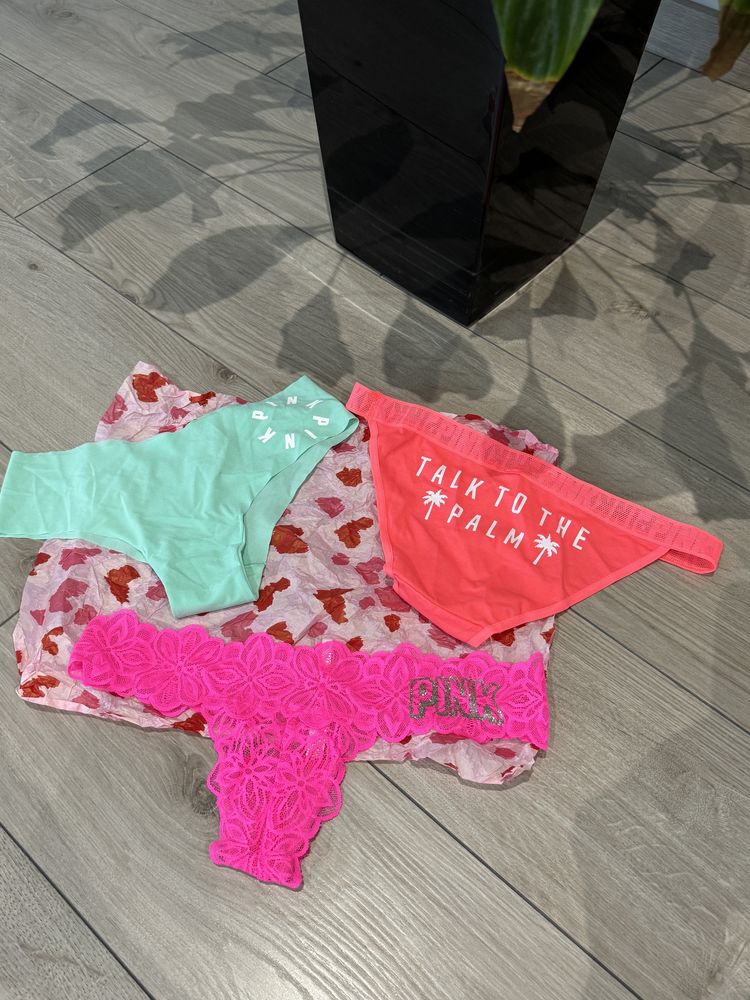 Majtki Stringi Victoria’s Secret Pink S nowe