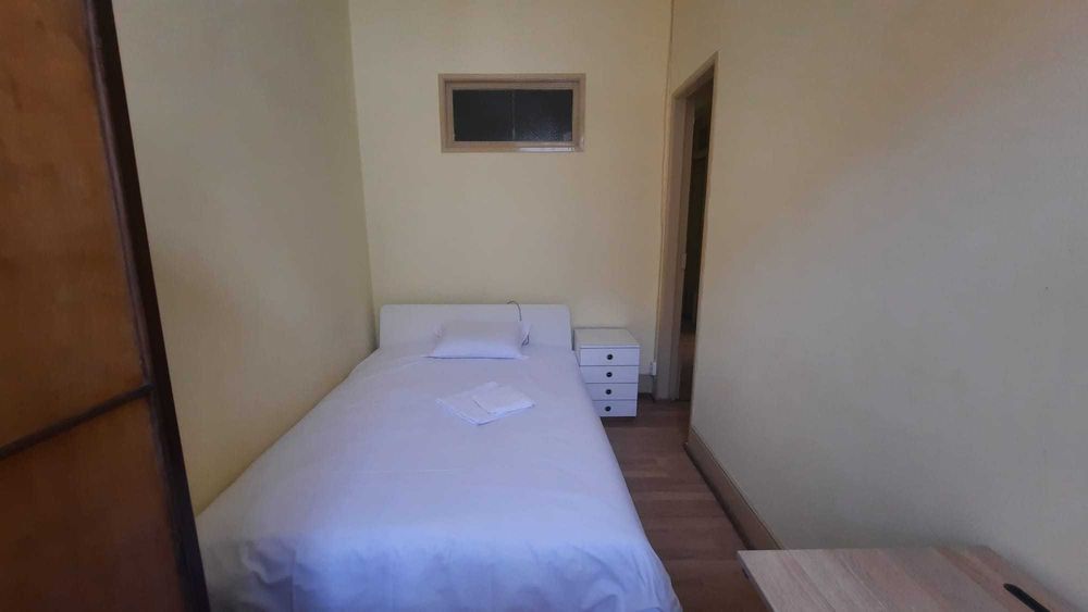 Andar de moradia T3+2 para arrendamento temporário no centro da Póvoa