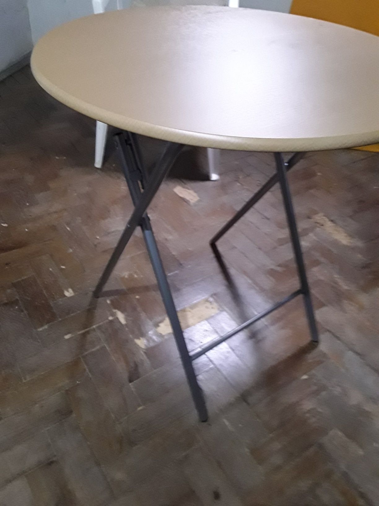 Mesa redonda  dobravel
