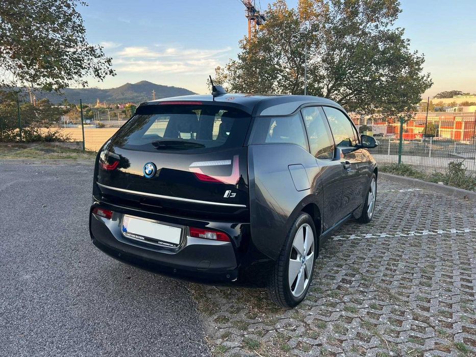 BMW i3 120ah - Garantia 12/2027 ou 160.000kms - Revisões Marca