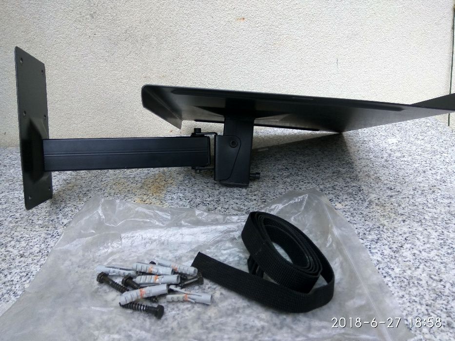 Suporte TV com cerca de 35 cm