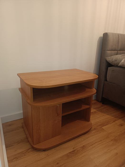 Oddam za darmo stolik RTV