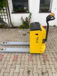 paleciak YALE  wózek elektryczny udźwig 2200kg