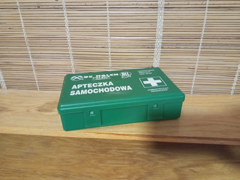 Apteczka samochodowa