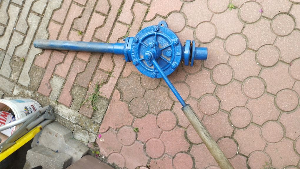 Pompa ręczna do wody oleju itp.