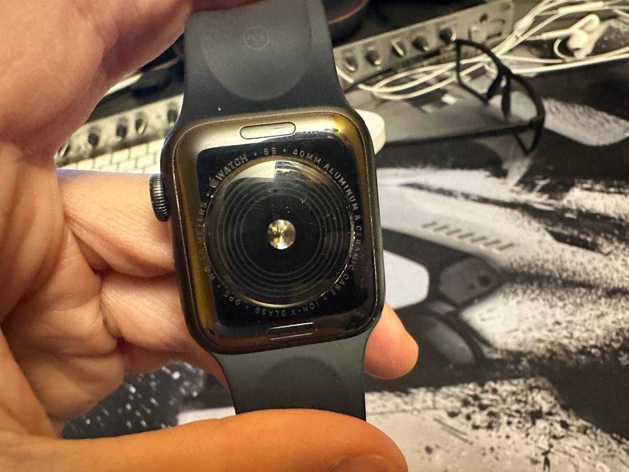 Годинник Apple watch SE чудовий стан
