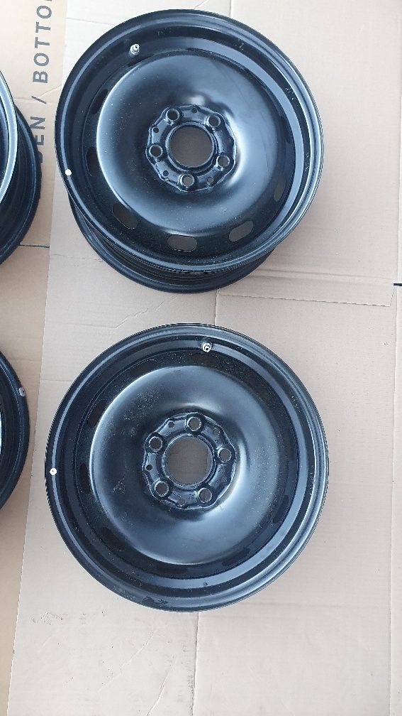 5x112 Et 46  r15 cali vw  touran .passat felgi