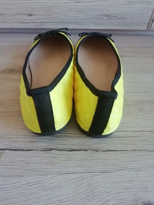 Balerinki limonka czarne odcienie żółtego pikowane