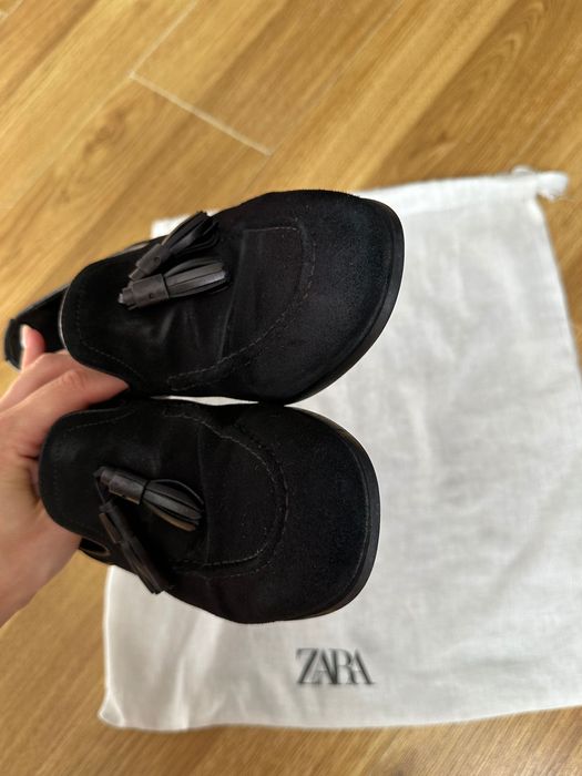 Чоловічі лофери туфлі замшеві Zara