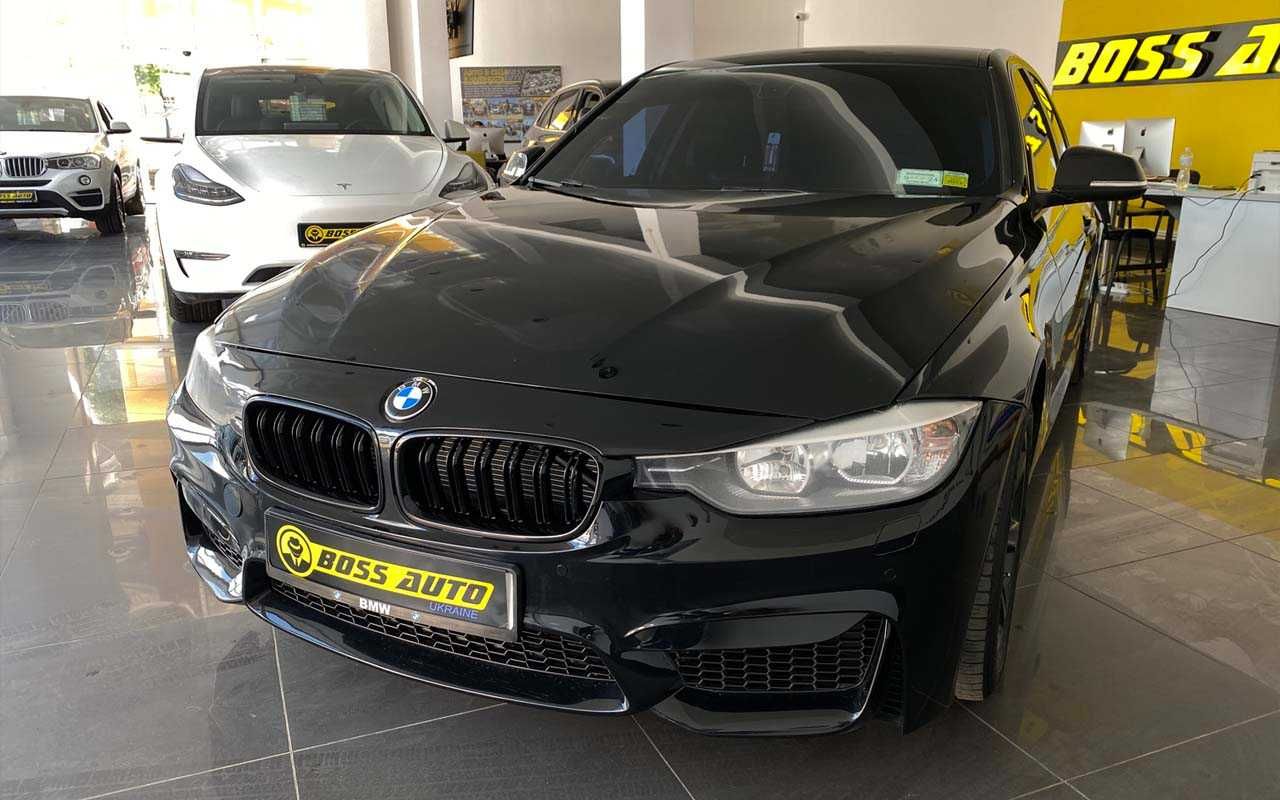 BMW 328 2012 року