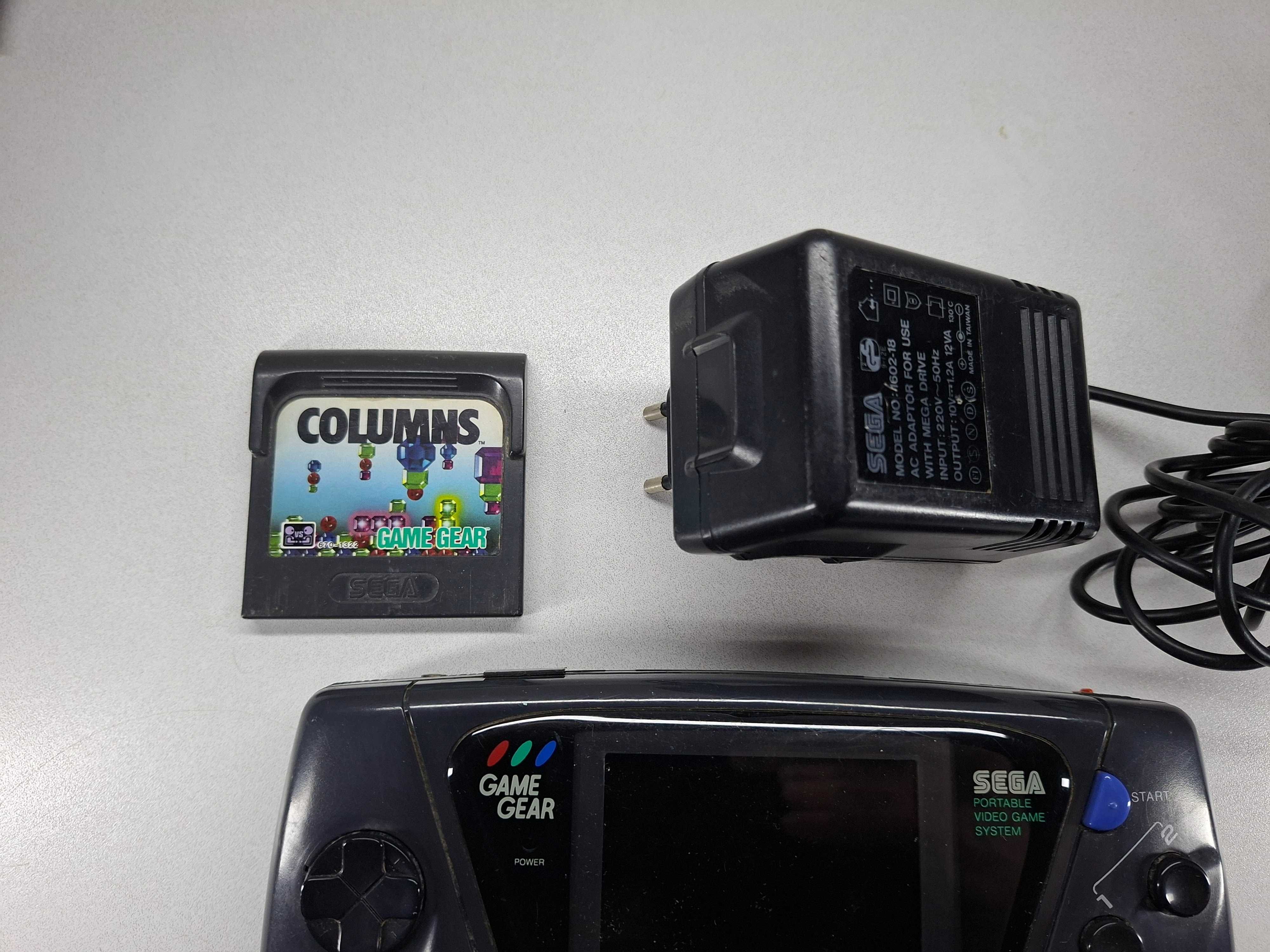 Consola Portátil Sega Game Gear + Columns + Transformador