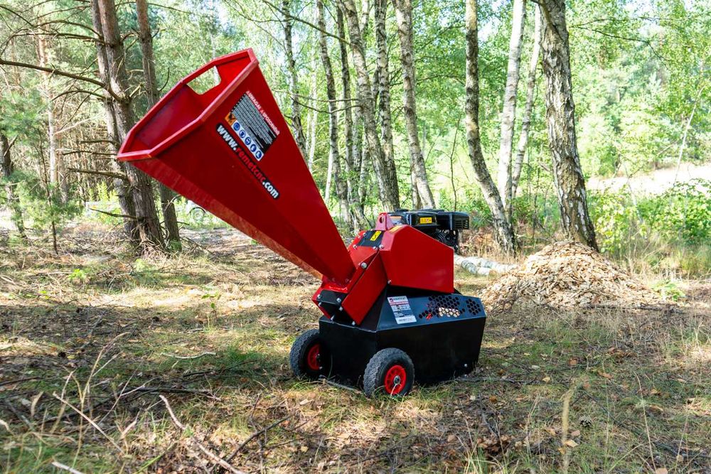 Rozdrabniacz spalinowy REMET RS-60 === rębak do gałęzi ogrodowy