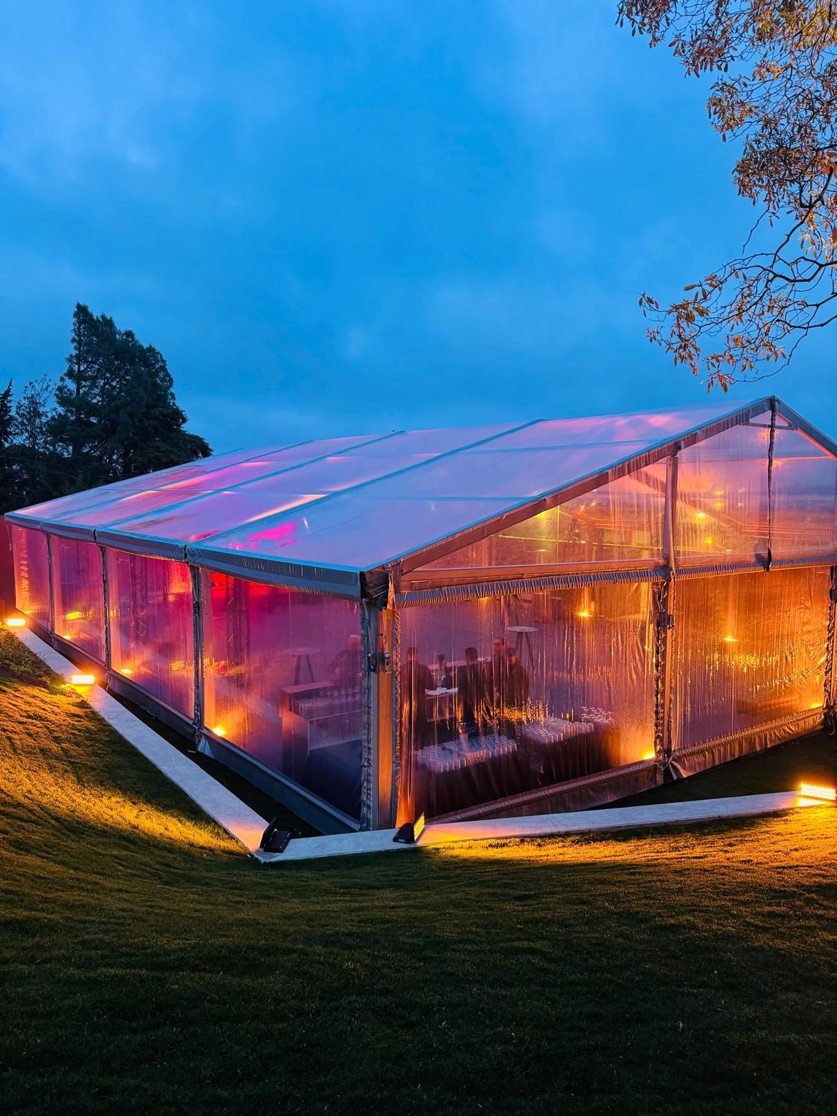 Som, luz e decoração para eventos