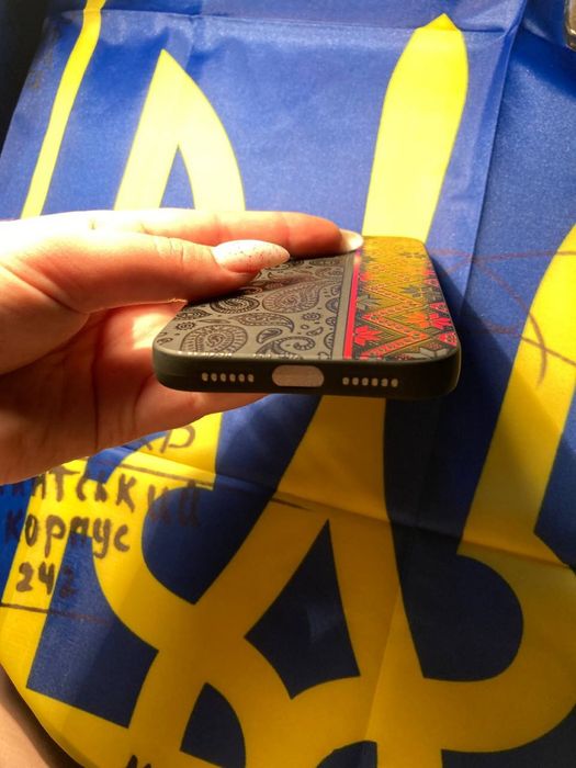 Чохли на IPHONE нові