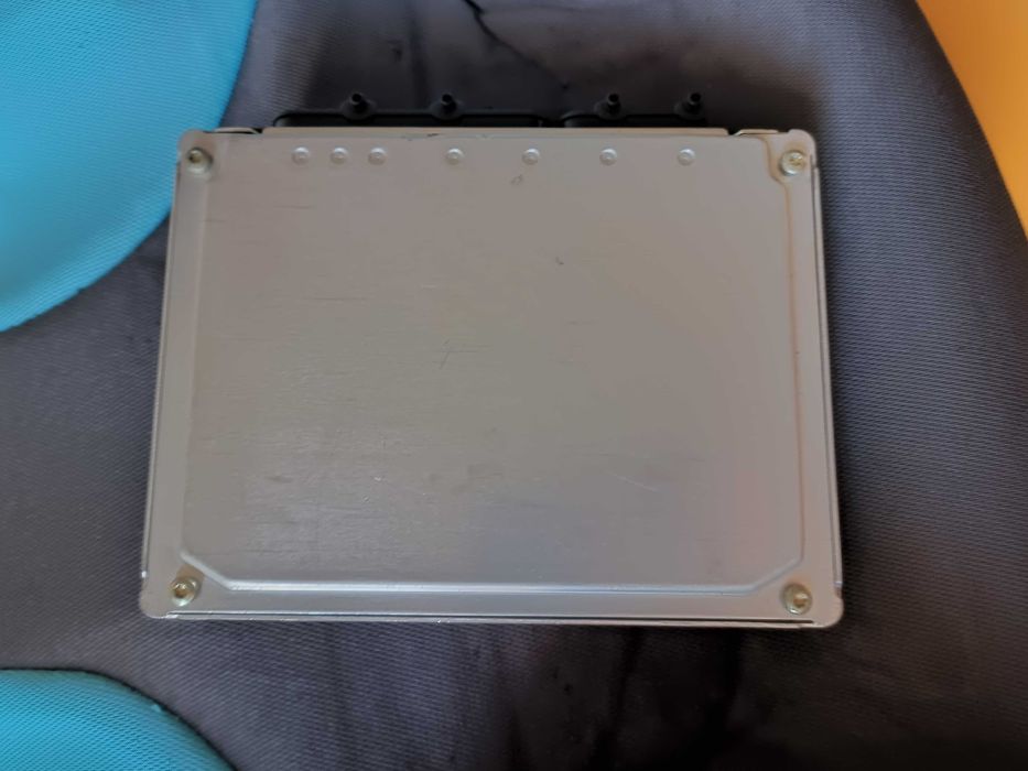 Centralina AUDI A4 1.8Turbo Avant 1998 B5 ecu