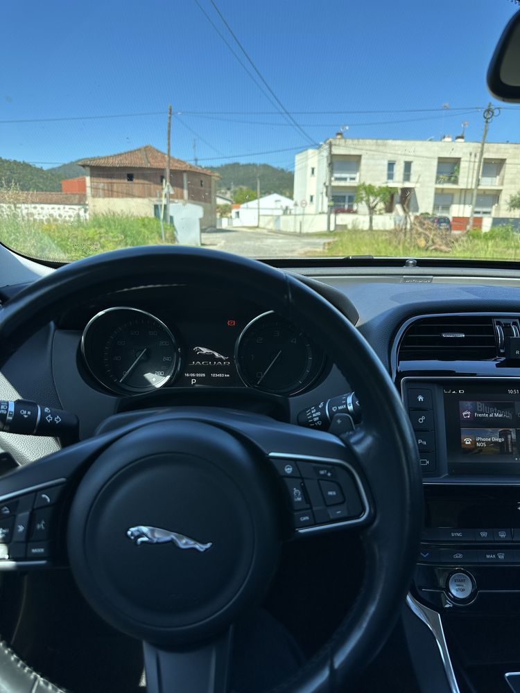 Jaguar Xe 2.0 Prestige