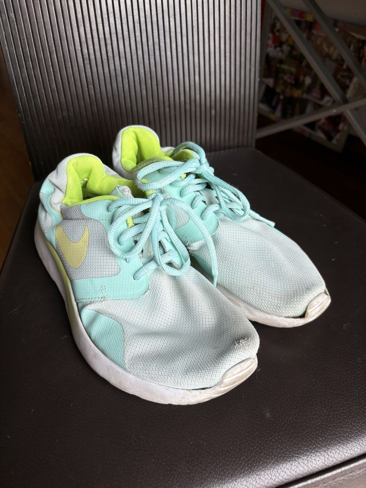 Nike roshe run r.41 miętowe