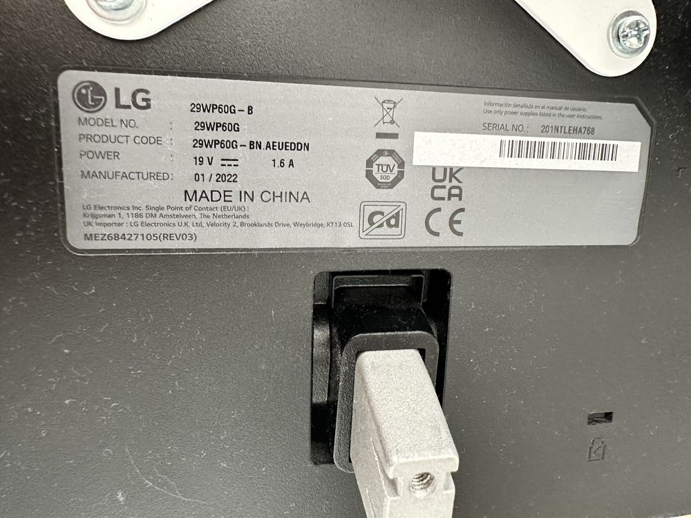 LG UltraWide monitor 29WP60G