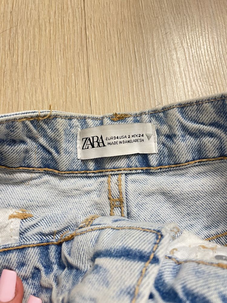 Spodenki jeansowe Zara