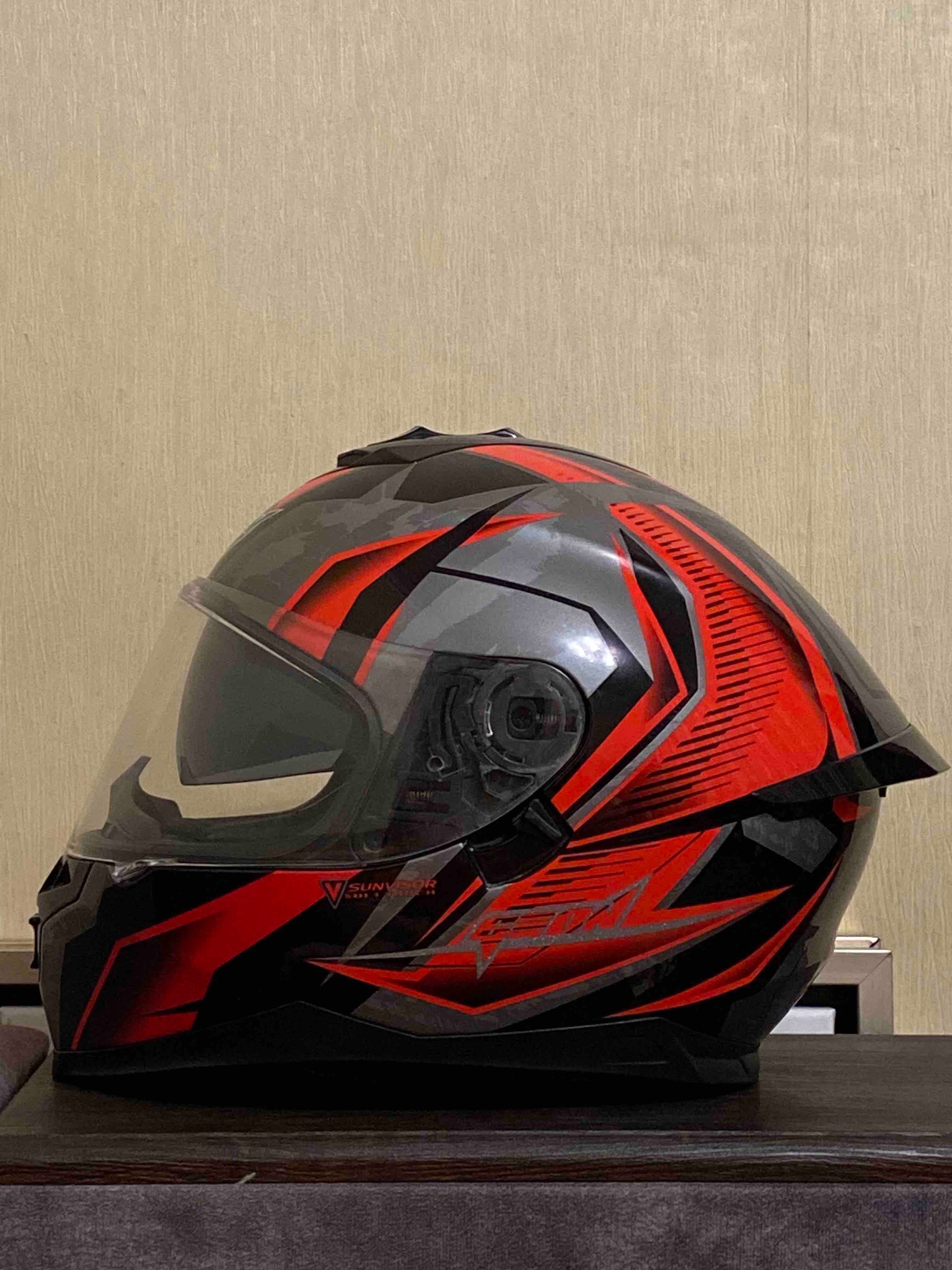 Шлем для мопеда- мотоцикла ідеальний стан