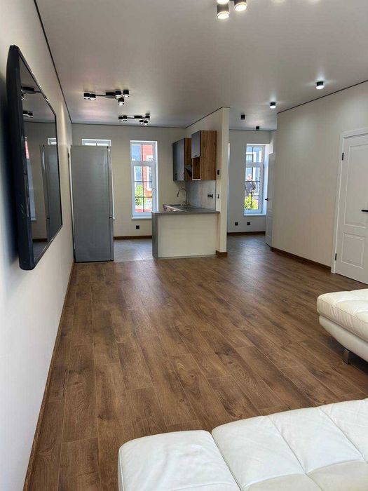 Продаж ТаунХаусу  з ремонтом та меблями