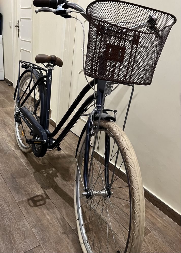 Bicicleta em bom estado com campainha+ luzes noturas
