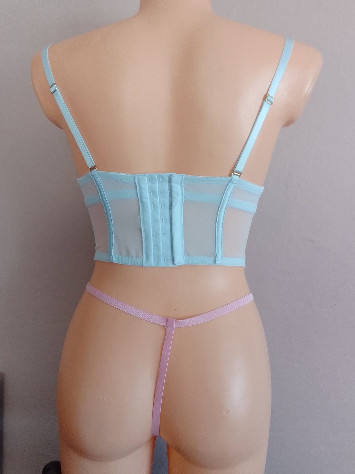 Gorset bielizna ze stringami tanio