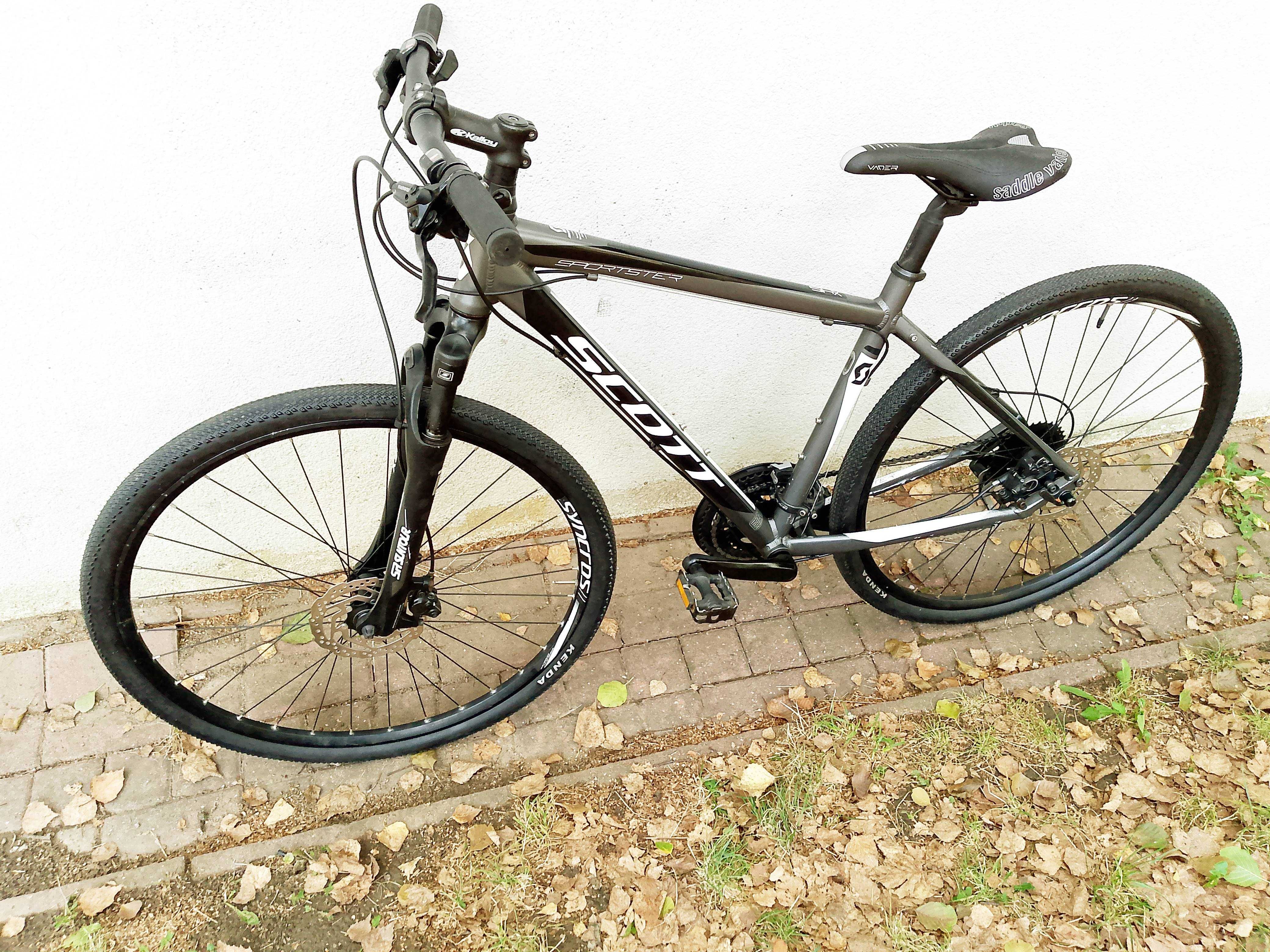 rower trekkingowy 28 cali scott,shimano alivio,hydraulika, po serwisie