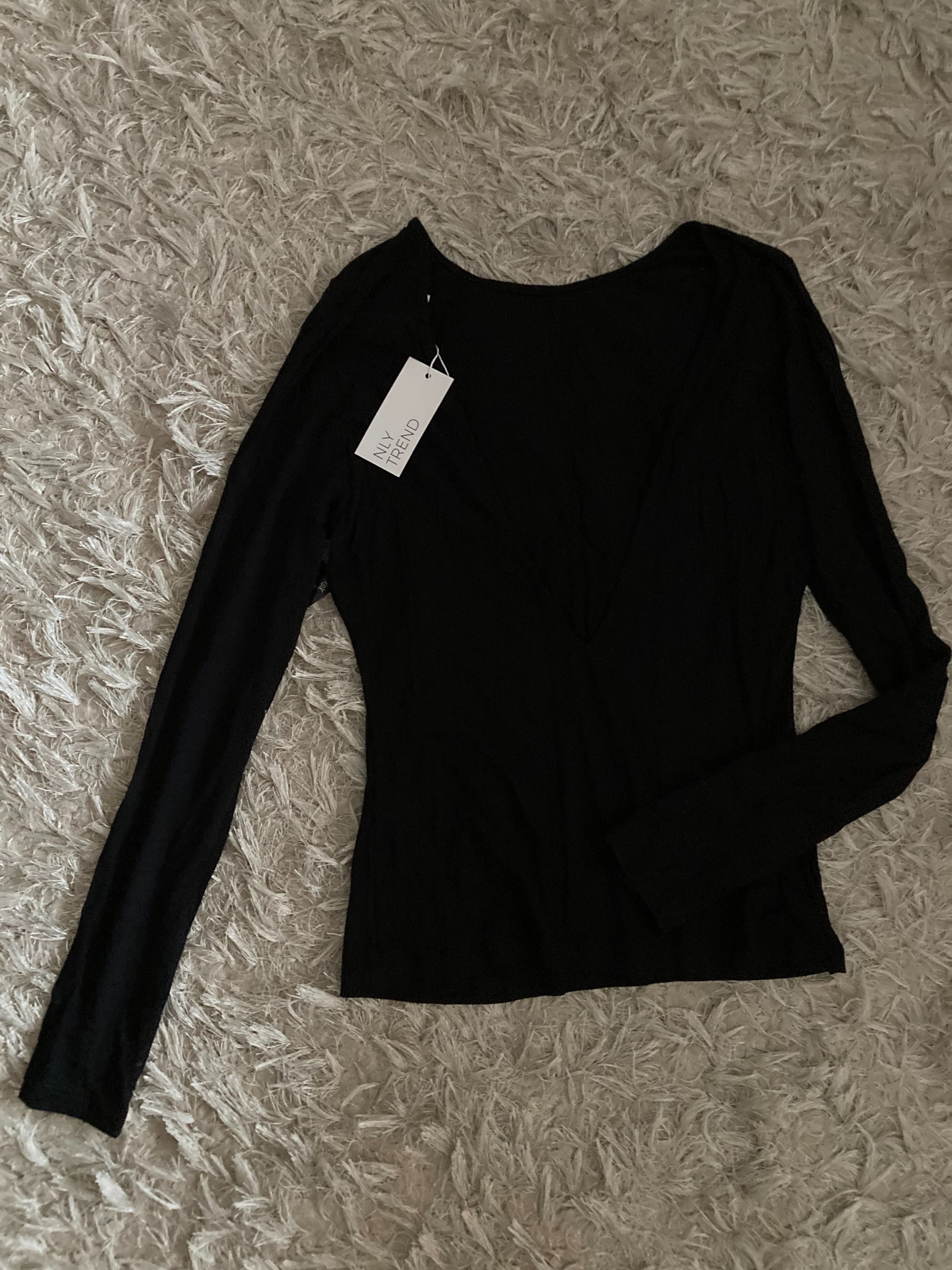 Nowa stylowa koszulka / top z dekoltem V na plecach Zalando / Answear
