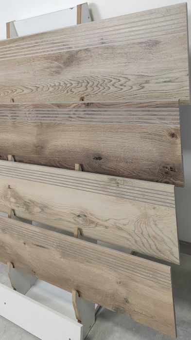 NOWOŚĆ!!! Płytki Gresowe Drewnopodobne Stopnica 30x120 GAT.1