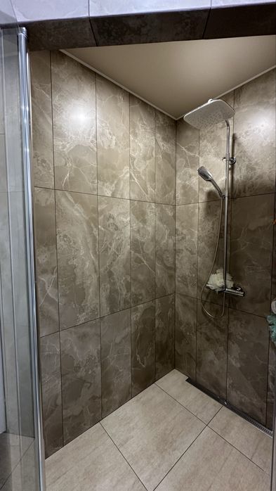 Продається просторий будинок з ландшафтною ділянкою|10 соток|266,6м2