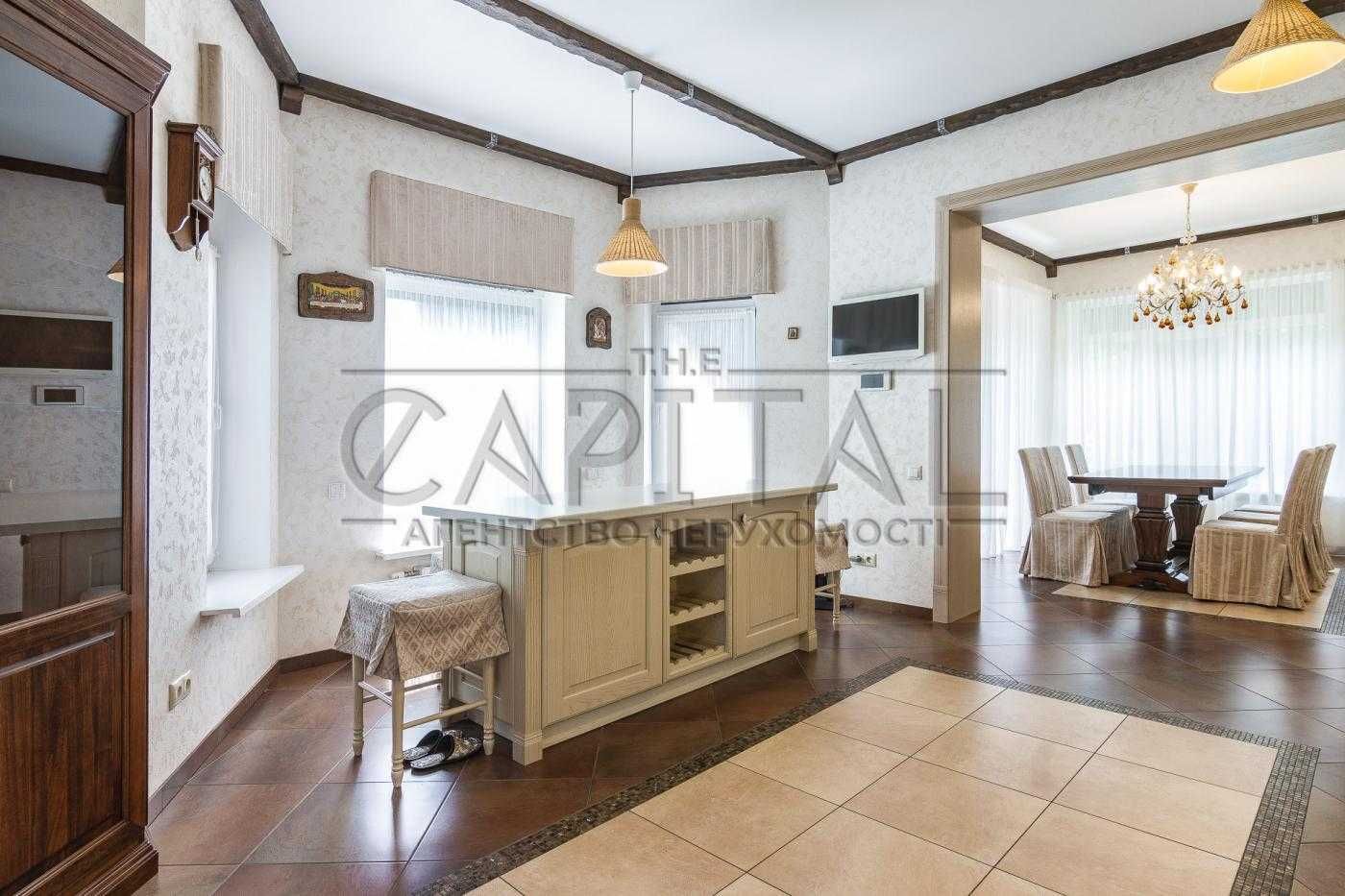 Продаж 2-поверхового будинку, 302м2, с. Мархалівка, Васільківський р-н