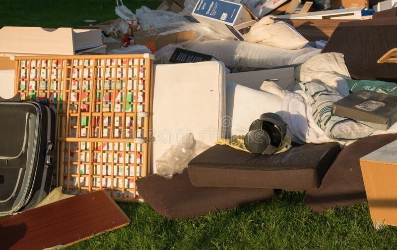 Вывоз старой мебели,Вивіз старих меблівВивіз будівельного сміття. Выво