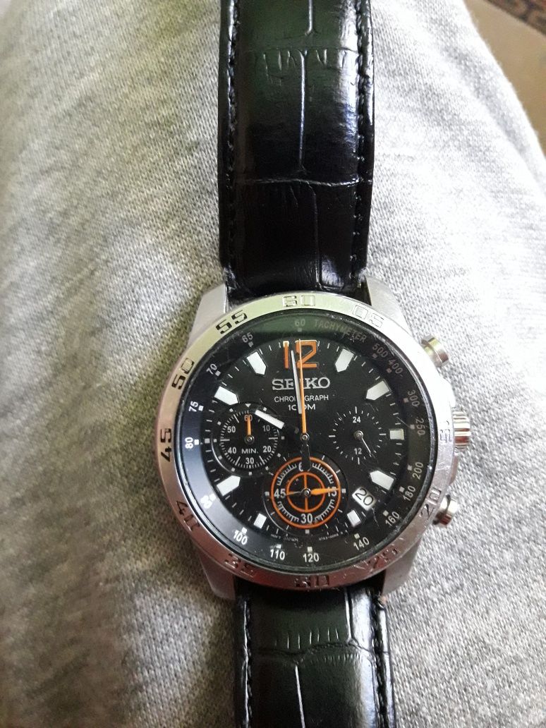 Часы Seiko chronograph 100m