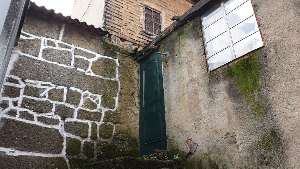 Casa na Aldeia para recuperar