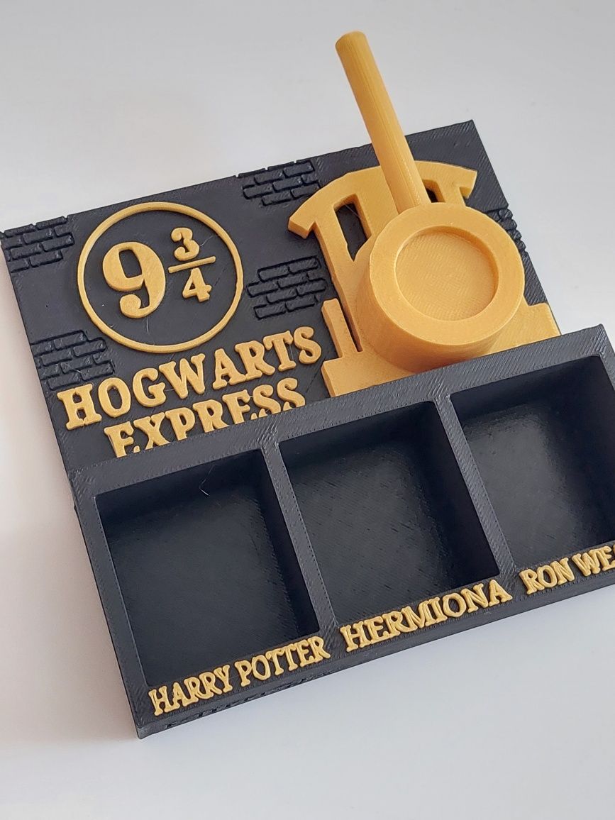 Półeczka stojak na figurki Kinder Joy Harry Potter Indii Brasil