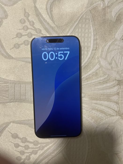 Vendo tenho iPhone 16 Pro Max 256Gb