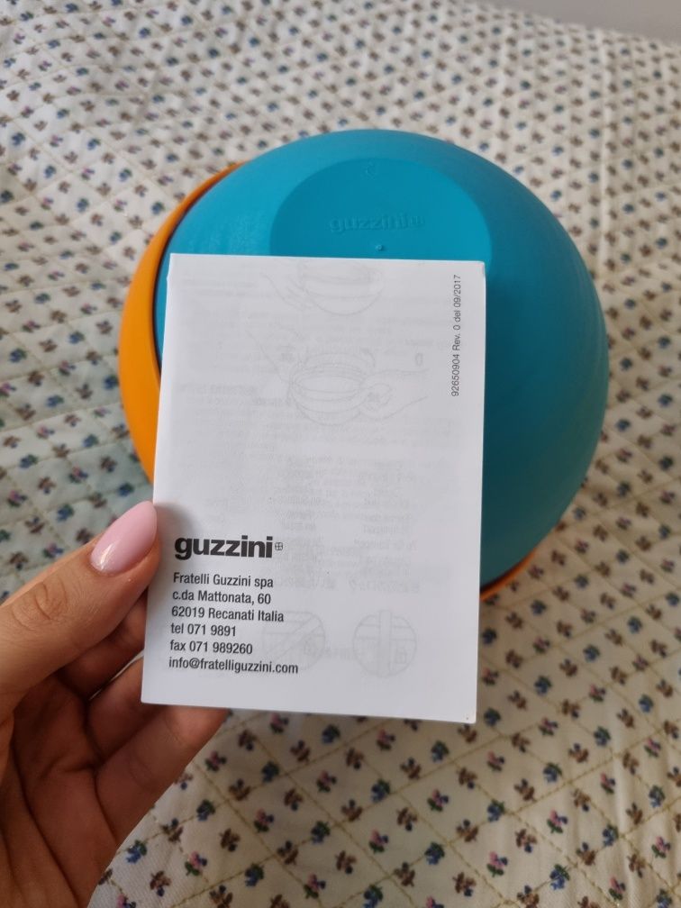 Guzzini zero, wyjątkowe, nietuzinkowe pudełko na lunch, sałatkę, lunch