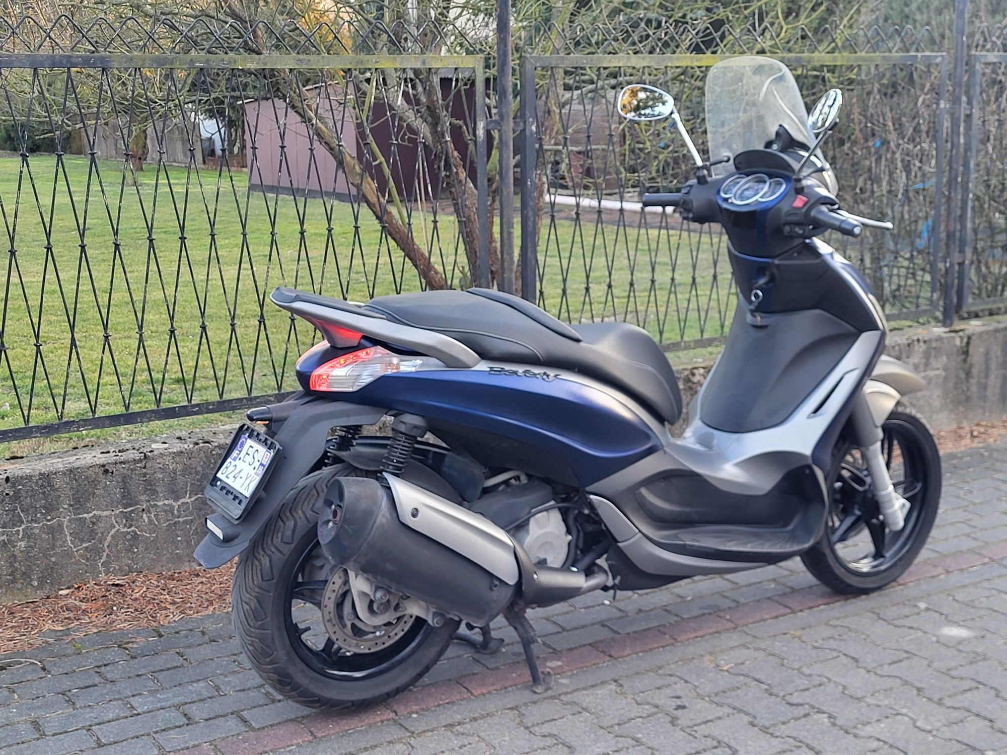 Piaggio Beverly 350