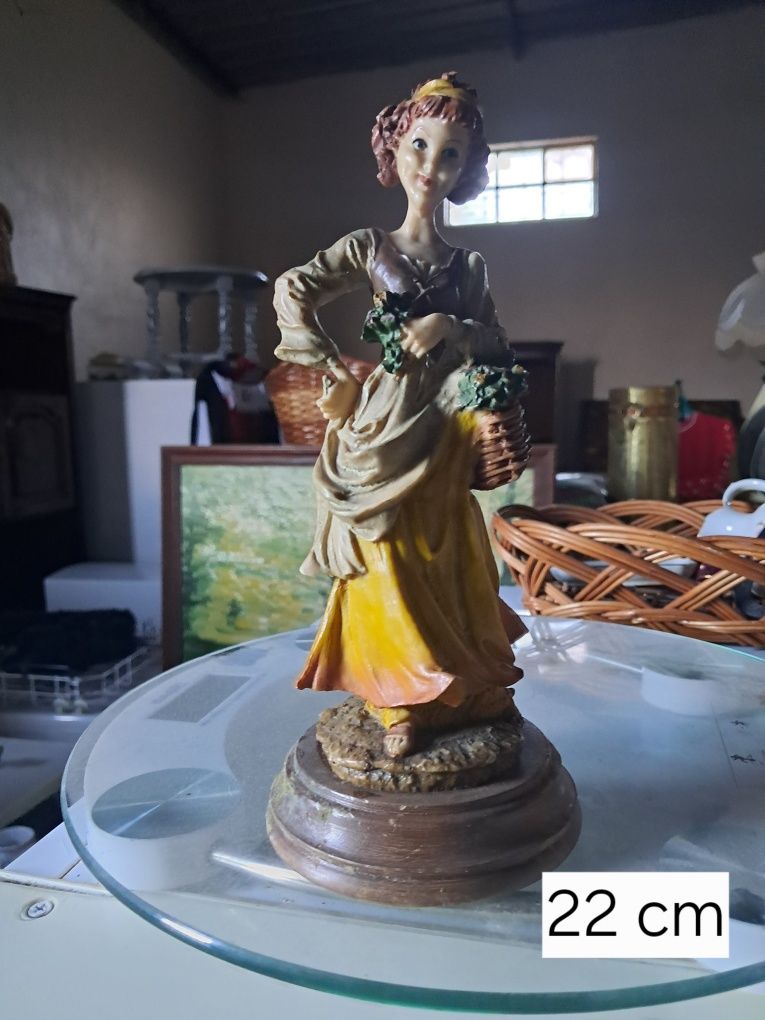 Estátua  decorativa