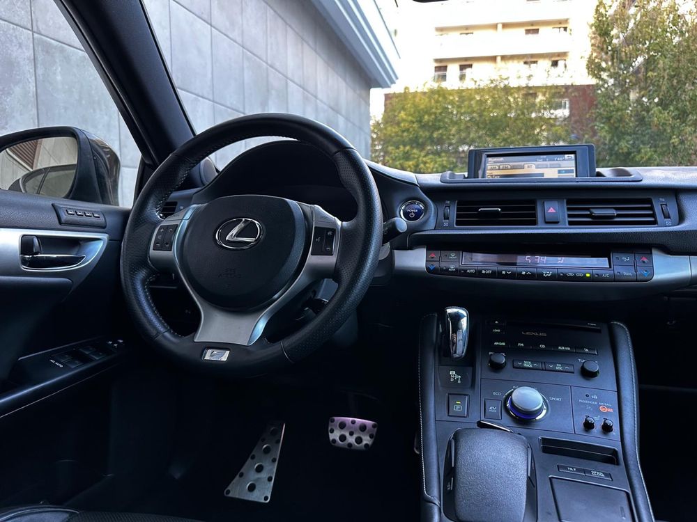 Lexus CT200h 80000km