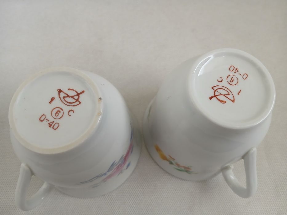 Чашки    фарфор.