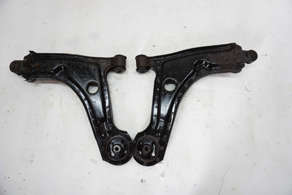 Ричаг, важіль передній  Chevrolet Tacuma \Шевроле Такума